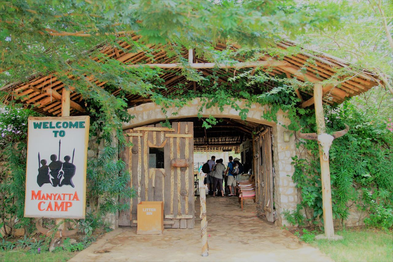 Manyatta Camp Hotel Voi Екстериор снимка